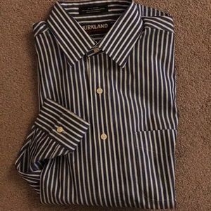 Men’s dress shirt